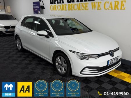 2023 Volkswagen Golf Life 1.0 TSI Mhev 110HP 5 €26,777