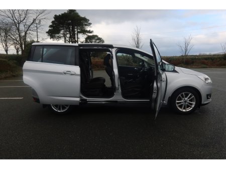 2015 Ford Grand C-Max 1.5 TDCI ZETEC 120 120PS 5DR €7,500 thumbnail