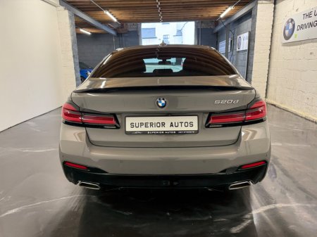 2021 BMW 5 Series - thumbnail 6