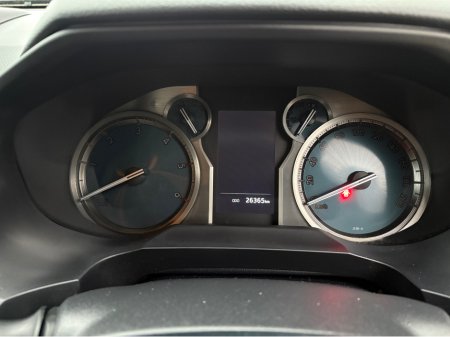 2024 Toyota Landcruiser SWB AUTO COMMERCIAL thumbnail