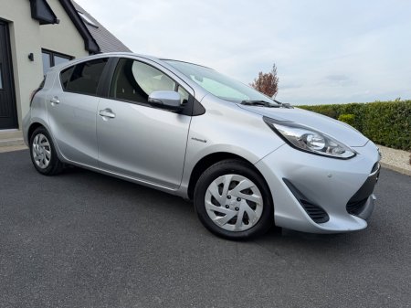 2018 Toyota Aqua - thumbnail 6