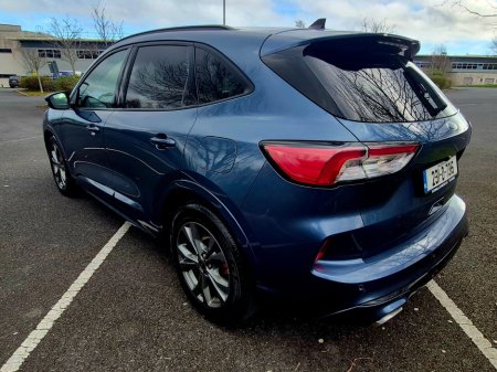 2023 Ford Kuga - thumbnail 2