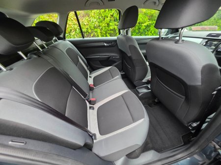 2017 Skoda Fabia - thumbnail 10