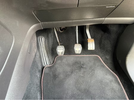 2019 Ford Kuga 2.0 TDCI ST-LINE 49k MILES €21,950 thumbnail