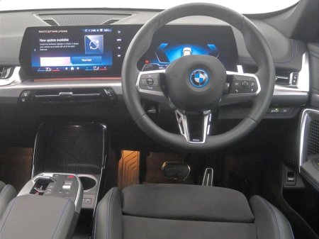 2025 BMW iX1 - photo 5