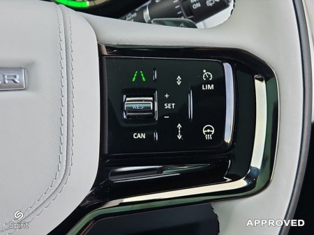 2025 Land Rover Range Rover Sport 3.0 PHEV 460PS R-Dynamic SE €124,950 thumbnail