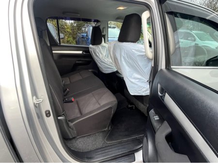 2021 Toyota Hilux - thumbnail 13