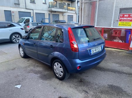 2006 Ford Fiesta - thumbnail 12