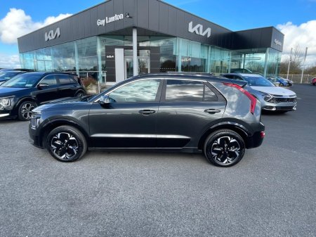 2024 Kia Niro - thumbnail 1