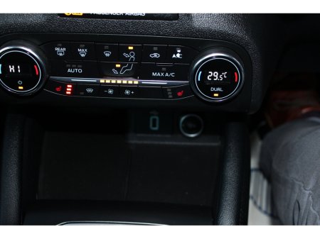 2020 Ford Focus 1.0 Ecoboost 125PS Titanium €18,950 thumbnail