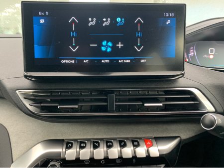 2023 Peugeot 3008 - thumbnail 16