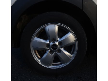 2015 MINI Hatch - thumbnail 30