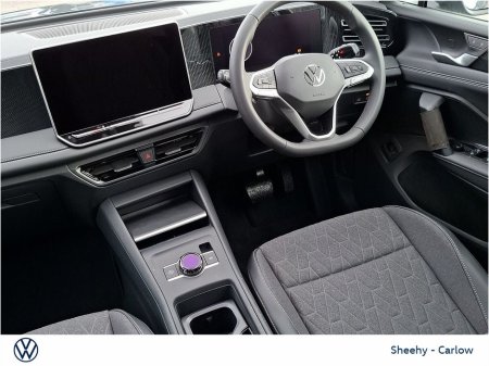 2026 Volkswagen Tiguan - view 2