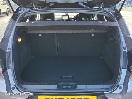 2023 Renault Captur E-TECH ENGINEERED 1.6i HRV AUTO 145HP €27,950 thumbnail