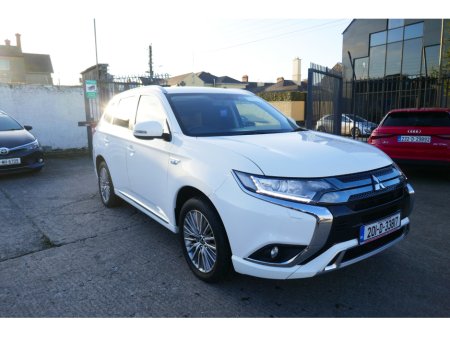 2020 Mitsubishi Outlander - thumbnail 2