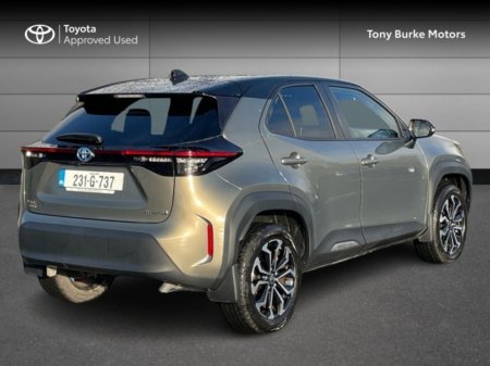 2023 Toyota Yaris Cross - LunaSport Edition - Only 31,689 kms - 1.5 Hybrid - Auto - 1 Owner - Tax EUR 180 // Remote Central Locking // Front Electric Windows // Rear Electric Windows // Electric Mirrors // Apple Carplay €28,795