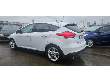 2016 Ford Focus ZETEC APPEARANCE PACK 1.0 ECO 100BHP LOW MILES €8,950 thumbnail