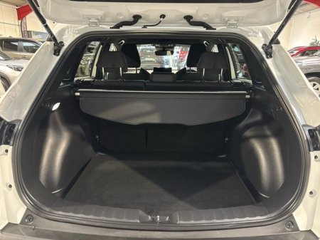 2024 Toyota Corolla Cross CROSS SPORT 1.8 HYBRID AUTO €37,750 thumbnail