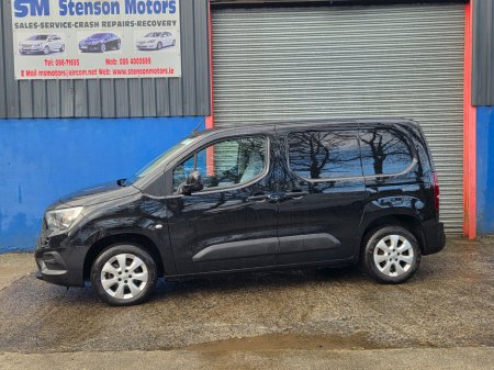 2021 Opel Combo  €12,499 thumbnail