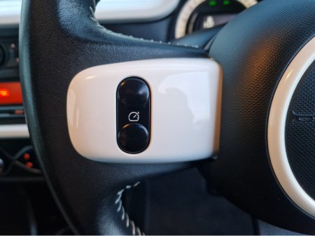 2018 Renault Twingo DYNAMIQUE 900cc PETROL AUTOMATIC 5DR thumbnail