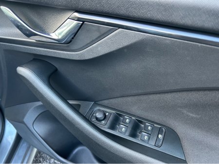 2025 Skoda Kamiq SEL Petrol 1.0 TSI 115HP €27,995 thumbnail