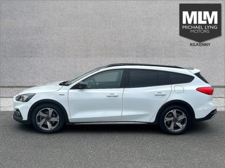 2022 Ford Focus 1.0T EcoBoost Hybrid 125PS Active €22,950 thumbnail