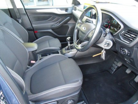 2020 Ford Focus - thumbnail 12