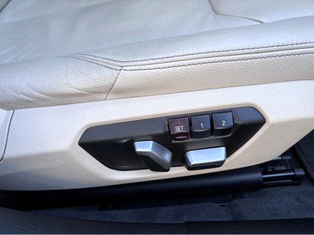 2016 BMW 3 Series 330e LUXURY SALOON €19,950 thumbnail