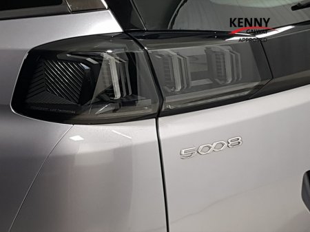 2022 Peugeot 5008 - thumbnail 16