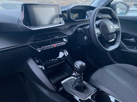 2022 Peugeot 2008 - thumbnail 12