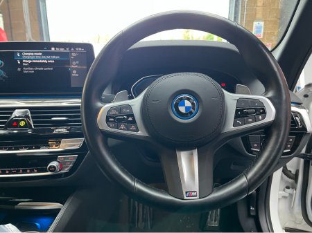 2022 BMW 5 Series - thumbnail 10