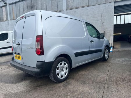 2018 Peugeot Partner TEPEE ACTIVE B-HD €9,950