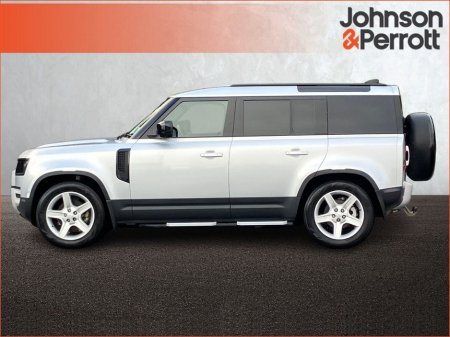 2024 Land Rover Defender DEFENDER 110 3.0 D HARD TOP SE (Remainder of 5 Manufacturer Warranty) €74,900 thumbnail