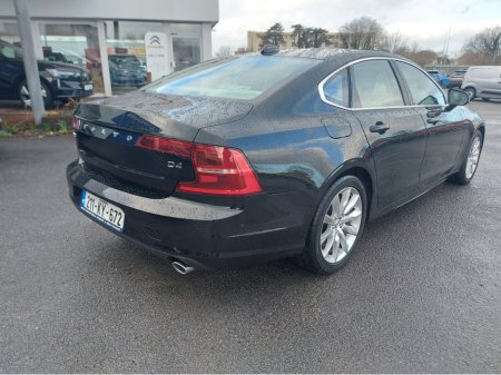 2021 Volvo S90 D4 MOMENTUM AT 4DR AUTO €34,950 thumbnail