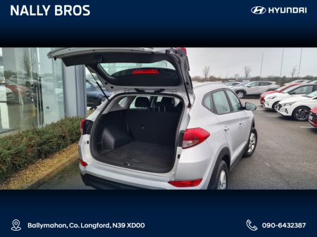 2017 Hyundai Tucson COMFORT 5DR €16,975 thumbnail