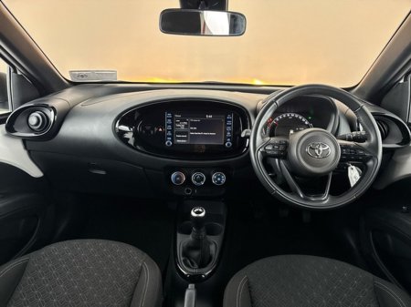 2023 Toyota Aygo X - thumbnail 8