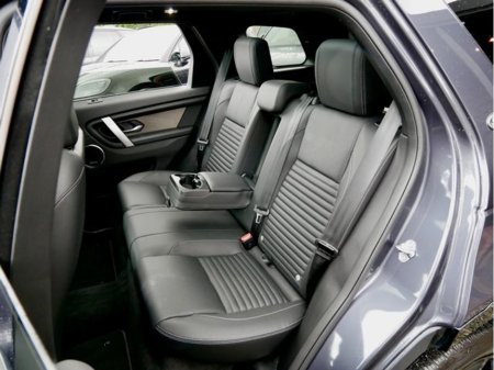 2024 Land Rover Discovery Sport - thumbnail 17