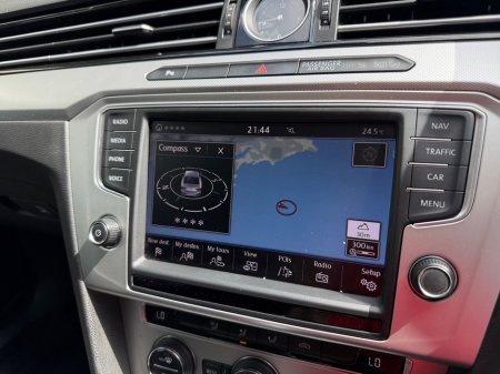 2016 Volkswagen Passat - thumbnail 19