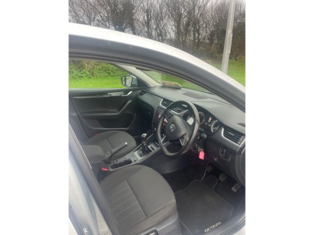 2019 Skoda Octavia STYLE 1.6 TDI 115HP 4DR €17,950 thumbnail