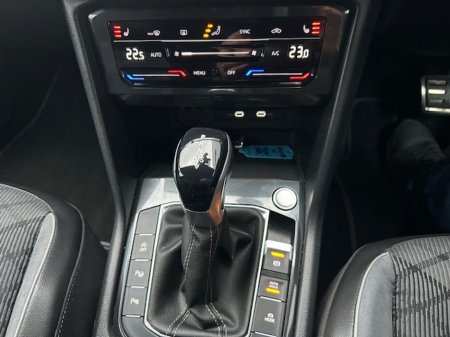 2023 Volkswagen Tiguan - thumbnail 10