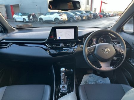 2022 Toyota C-HR HYBRID SPORT BI-TONE 4DR AUTO €26,950 thumbnail