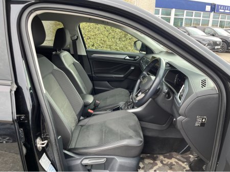 2023 Volkswagen T-Roc - thumbnail 11