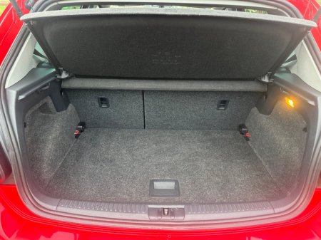 2016 Volkswagen Polo 1.0 5DR 75HP Lounge €9,950 thumbnail