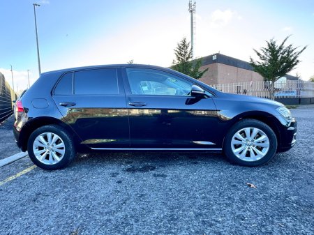 2017 Volkswagen Golf  €17,500