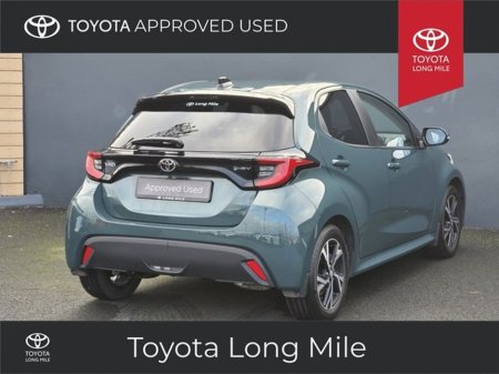 2025 Toyota Yaris 1.5 Hybrid Luna Sport 5dr €29,449 thumbnail