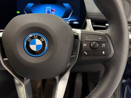 2025 BMW iX1 - thumbnail 18