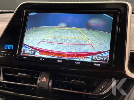 2017 Toyota C-HR - thumbnail 15