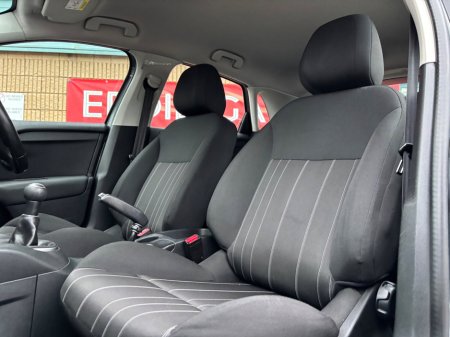 2015 Citroen C4 - thumbnail 6