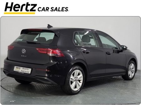 2024 Volkswagen Golf LIFE 110HP Petrol Manual €25,995 thumbnail