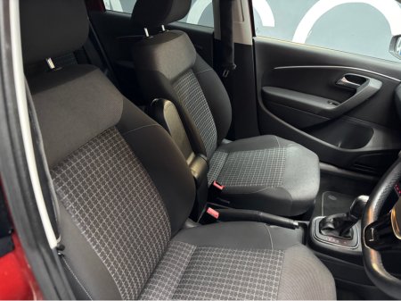 2015 Volkswagen Polo - thumbnail 9